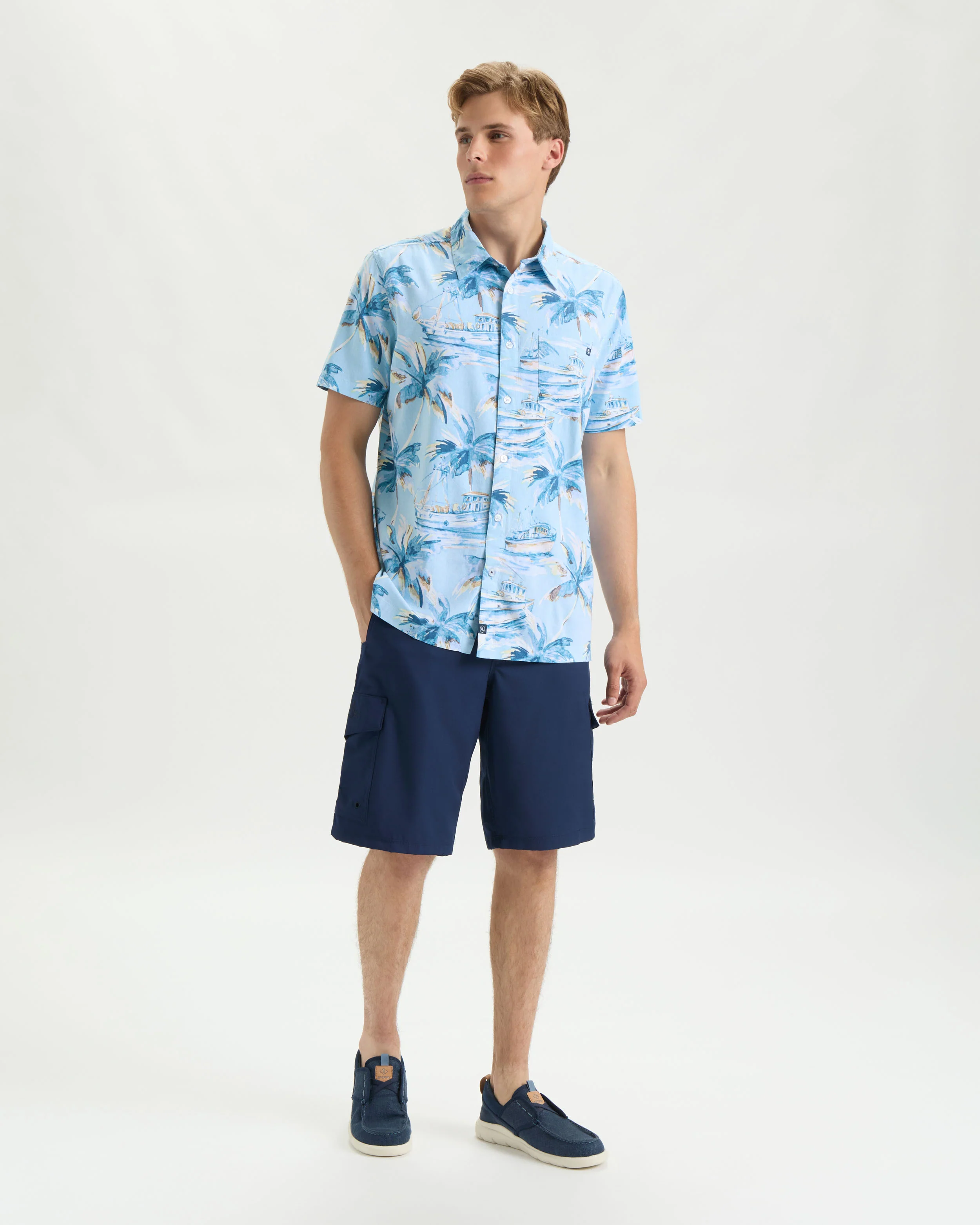 Men’s Tropic Reverie Woven Shirt - Image 6